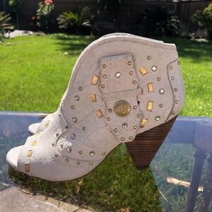 Vince Camuto Cream Ankle Booties with Gold Accents